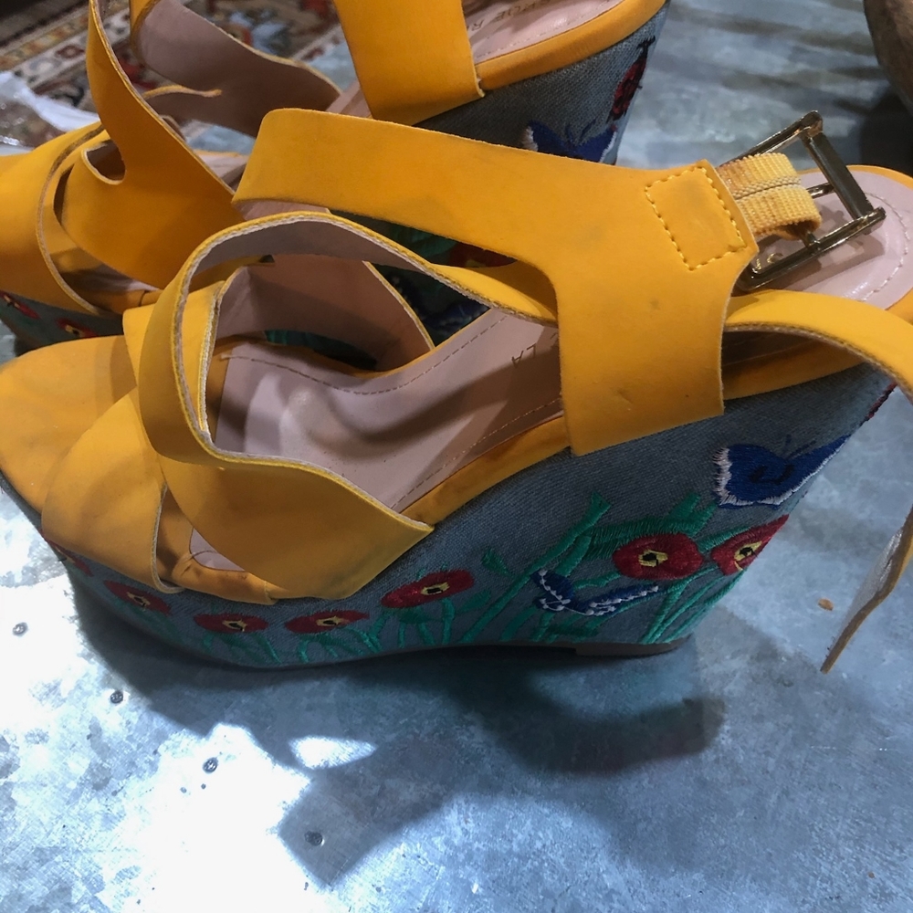 Shoe Republic LA yellow heels